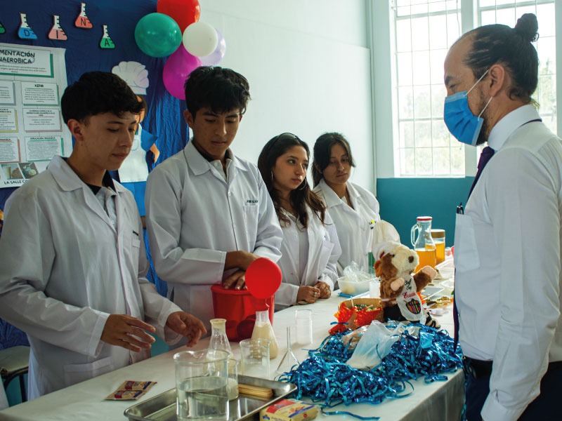 Exposición-a-rector