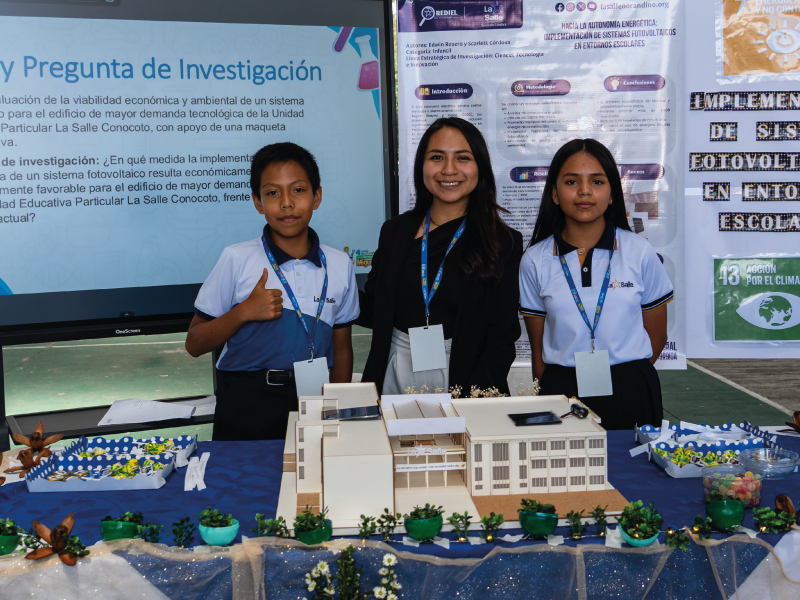 CUARTA-FERIA-DE-INVESTIGACIÓN-FOTO-4